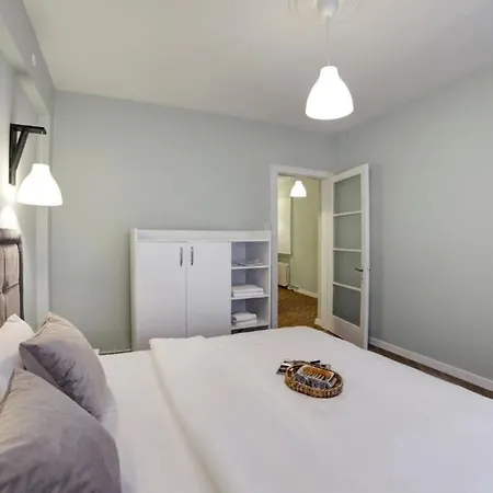 Jevahir Aparthotel 2*